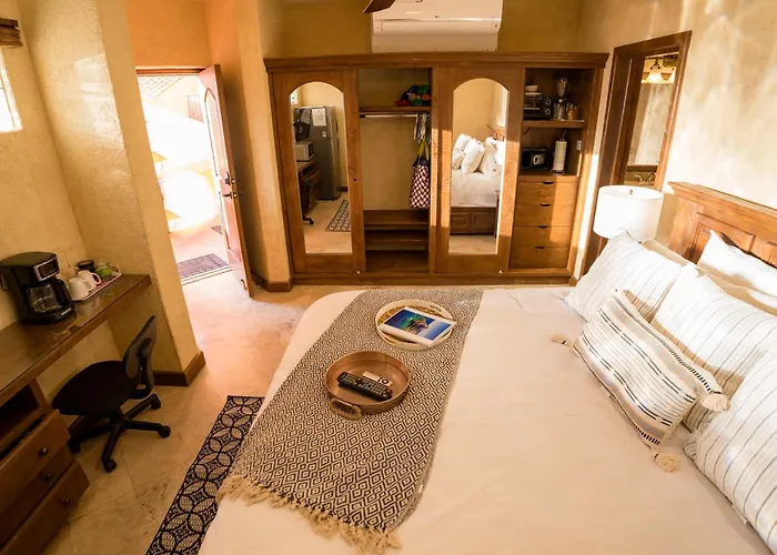 Apartamento Beachside Bliss Studio, Walk To The Marina And Cabo San Lucas